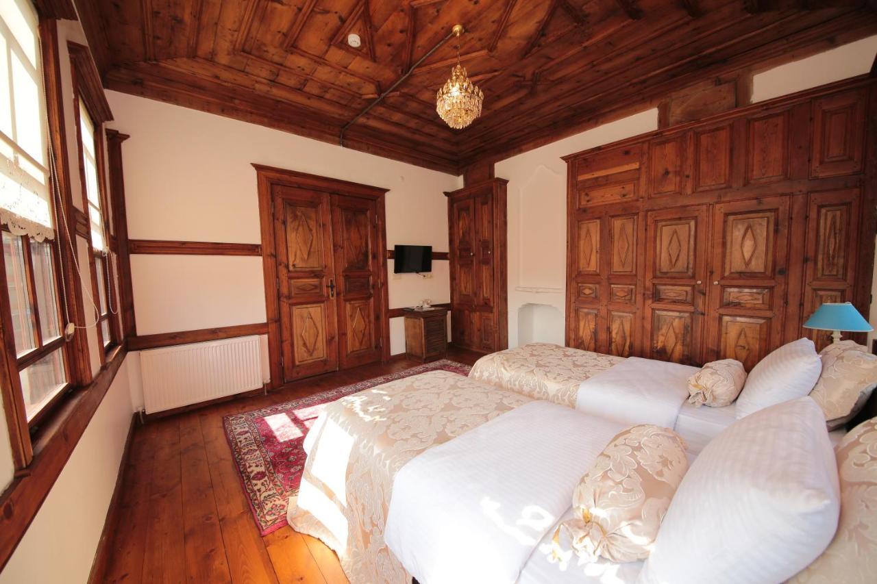 Karauezuemler Konagi Hotel Сафранболу Екстериор снимка