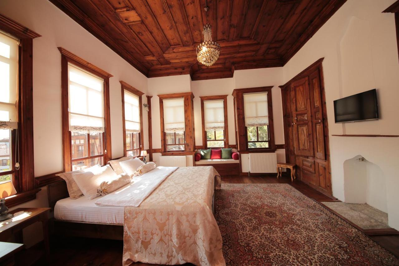 Karauezuemler Konagi Hotel Сафранболу Екстериор снимка