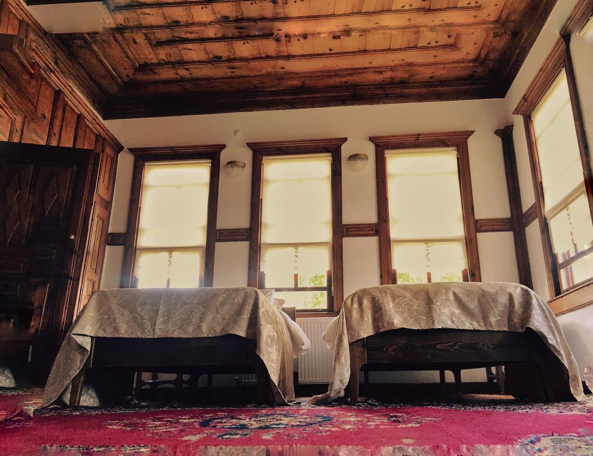Karauezuemler Konagi Hotel Сафранболу Екстериор снимка